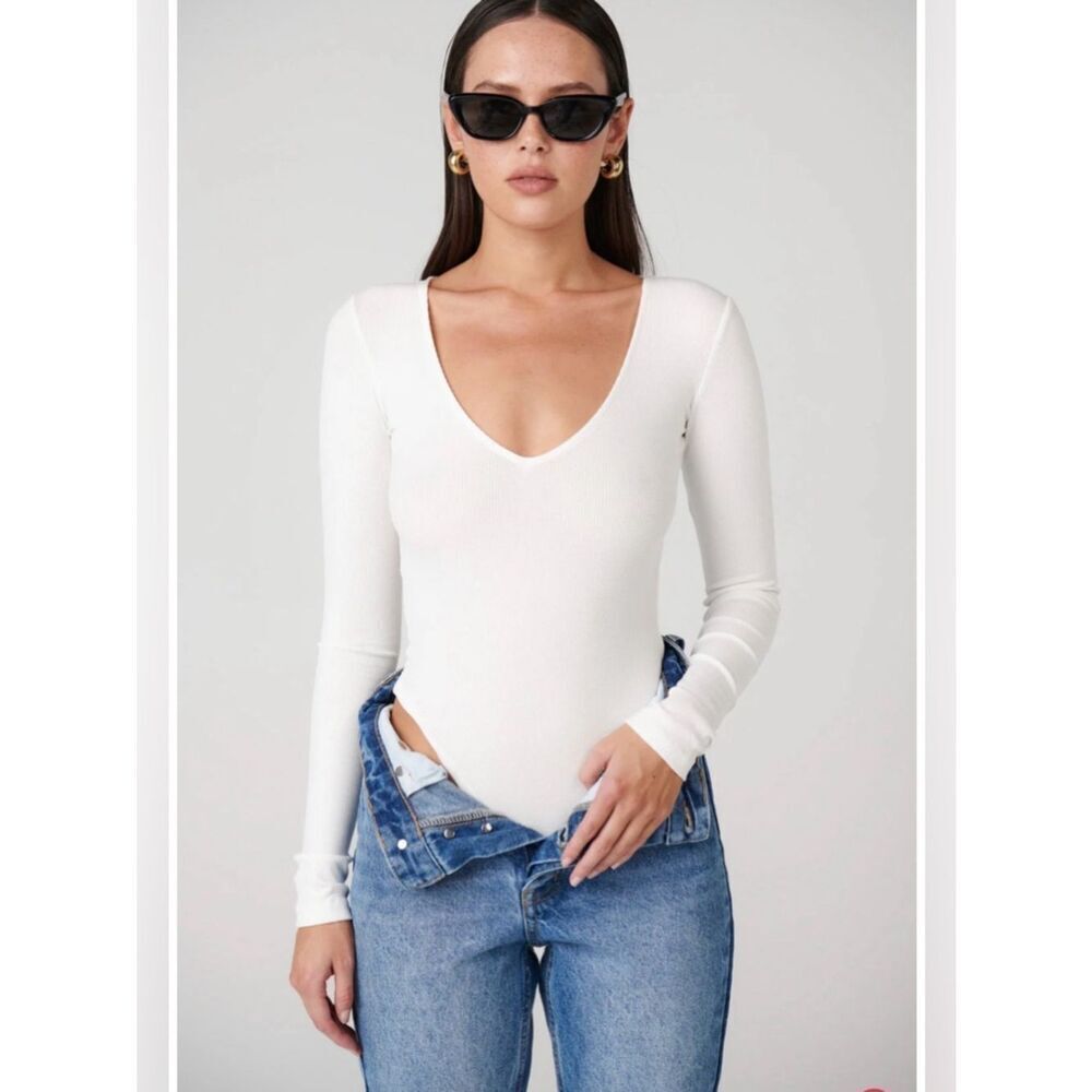 Bayse Atherton White Ribbed V-Neck Long-Sleeve Bodysuit